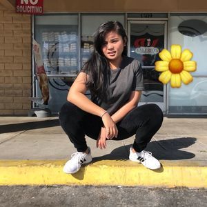 Meet your Posher, Ella